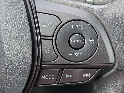 Used 2024 Toyota RAV4 XLE image 19