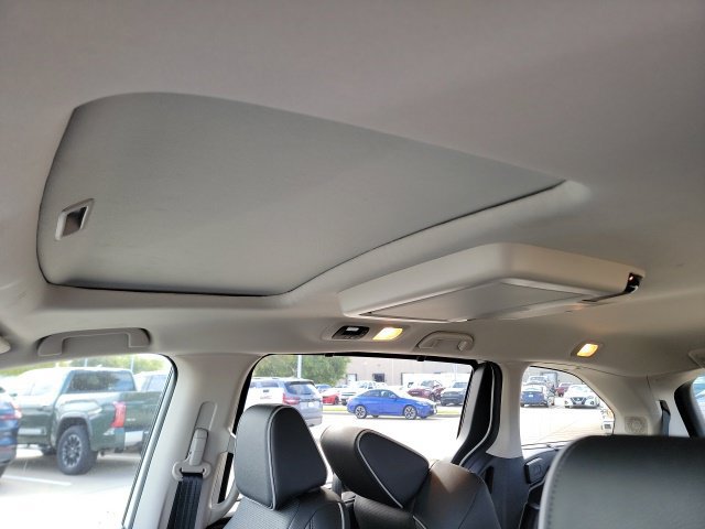 Used 2025 Honda Odyssey Elite image 12