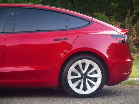 Used 2022 Tesla Model 3 Standard Range RWD image 22