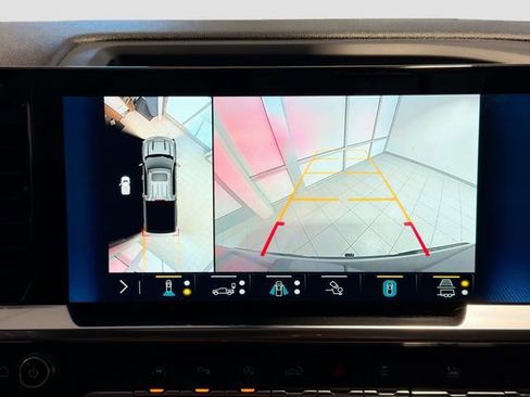 Certified 2022 Chevrolet Silverado 1500 High Country image 13