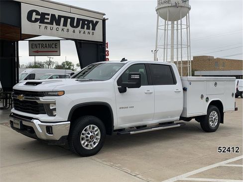 Used 2024 Chevrolet Silverado 2500 LT w/ Convenience Package image 1