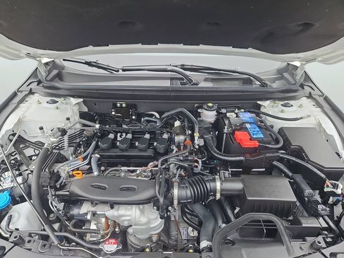 Used 2025 Honda Accord LX image 29