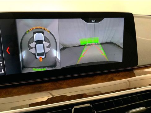 Used 2019 BMW 540i xDrive w/ Premium Package AWD/4WD image 17