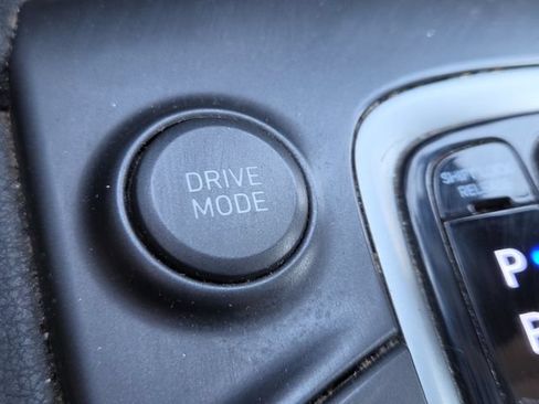 Used 2020 Hyundai Kona SE AWD/4WD image 13