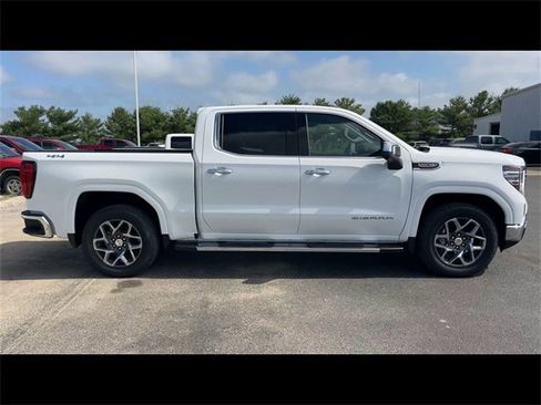 New 2025 GMC Sierra 1500 SLT w/ SLT Premium Plus Package image 9