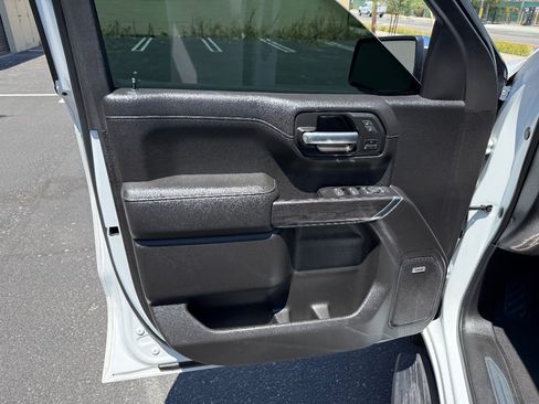 Used 2019 Chevrolet Silverado 1500 LTZ w/ LTZ Premium Package AWD/4WD image 11