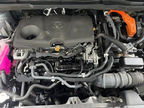 Used 2021 Toyota Sienna Platinum AWD/4WD image 24