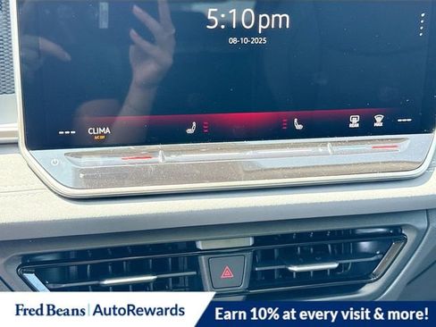 New 2025 Volkswagen Tiguan SE AWD/4WD image 9