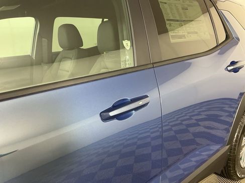 New 2026 Chevrolet Equinox LT w/ Safety and Technology Package AWD/4WD image 4