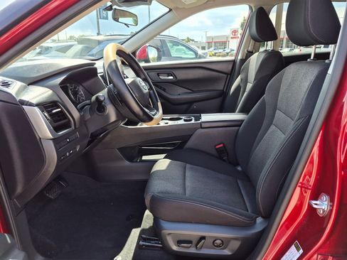 Used 2026 Nissan Rogue SV AWD/4WD image 17