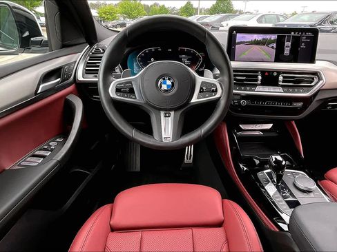 Certified 2025 BMW X4 xDrive30i AWD/4WD image 5