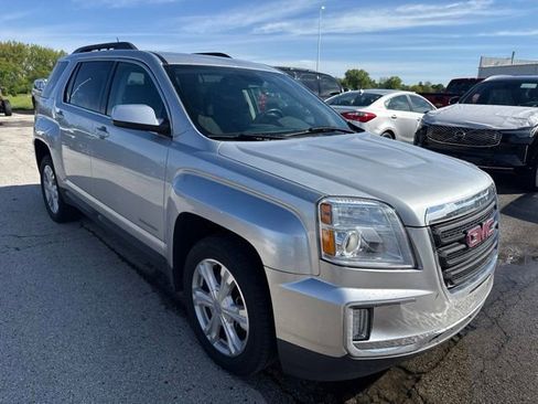 Used 2017 GMC Terrain SLE w/ Convenience Package FWD image 7