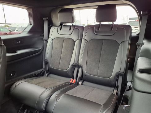 New 2025 Jeep Grand Cherokee L Altitude RWD image 14