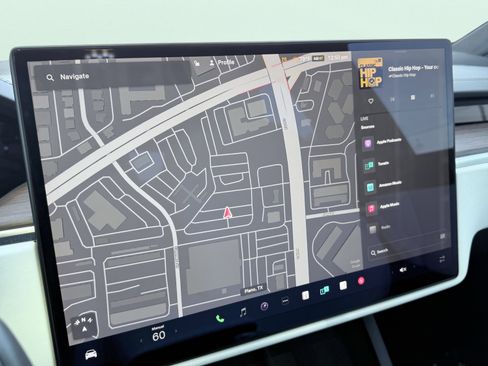 Used 2022 Tesla Model X image 67