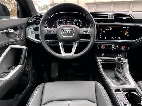 Used 2025 Audi Q3 2.0T Premium Plus image 8