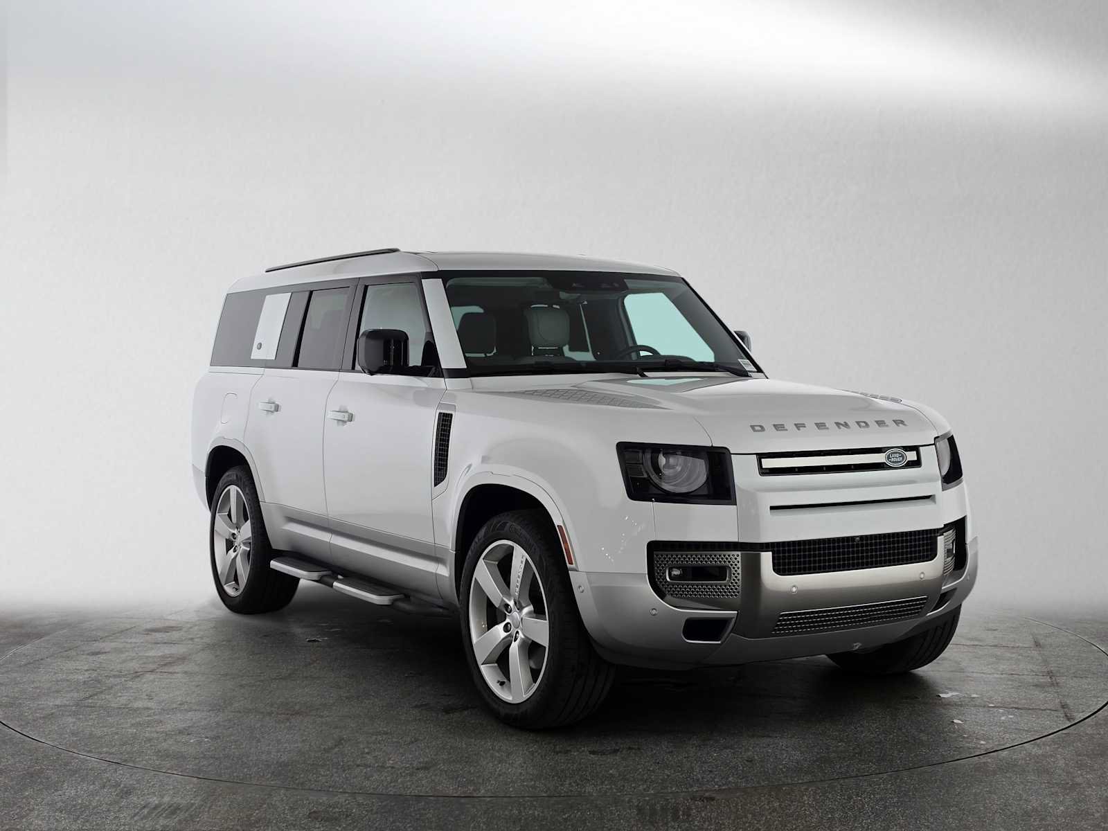 Used 2023 Land Rover Defender 130 First Edition AWD/4WD image 7