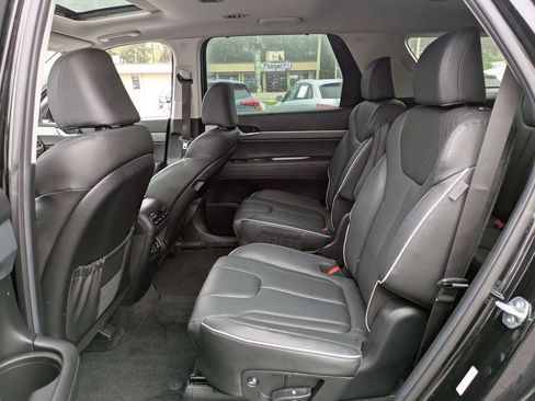 Used 2024 Hyundai Palisade SEL w/ Premium Package FWD image 16