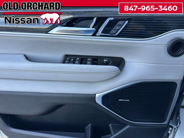 Used 2022 Jeep Wagoneer Series II w/ Convenience Group I AWD/4WD image 11