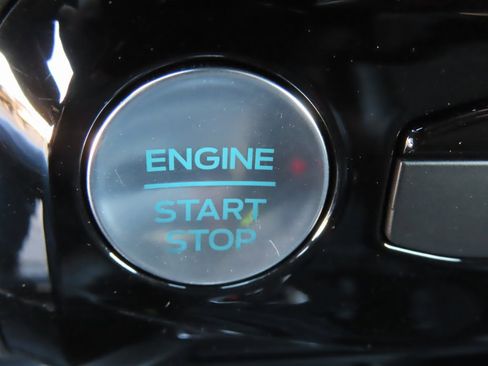 Used 2023 Ford Escape ST-Line Elite image 11