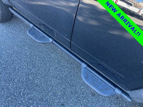 Used 2022 Ford Bronco Black Diamond image 6