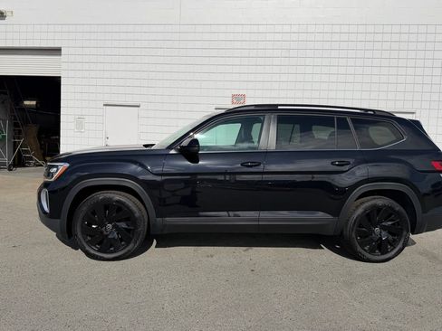 New 2026 Volkswagen Atlas SE AWD/4WD image 3