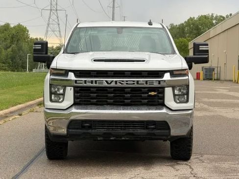 Used 2021 Chevrolet Silverado 2500 LT AWD/4WD image 39