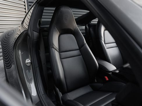 Certified 2023 Porsche 911 Carrera GTS RWD image 34