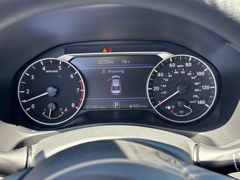 Used 2025 Nissan Altima 2.5 SV FWD image 40