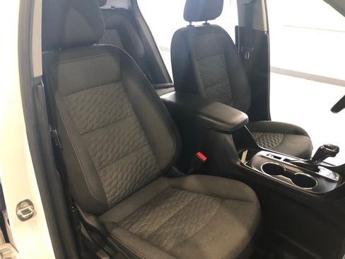 Used 2019 Chevrolet Equinox LT image 11