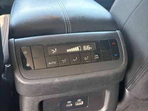 Used 2023 Nissan Pathfinder SV FWD image 26