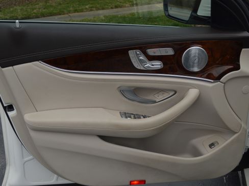 Used 2017 Mercedes-Benz E 300 E 300 Luxury image 13
