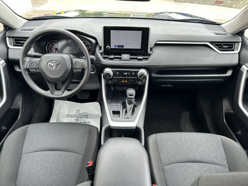 Certified 2025 Toyota RAV4 XLE AWD/4WD image 18