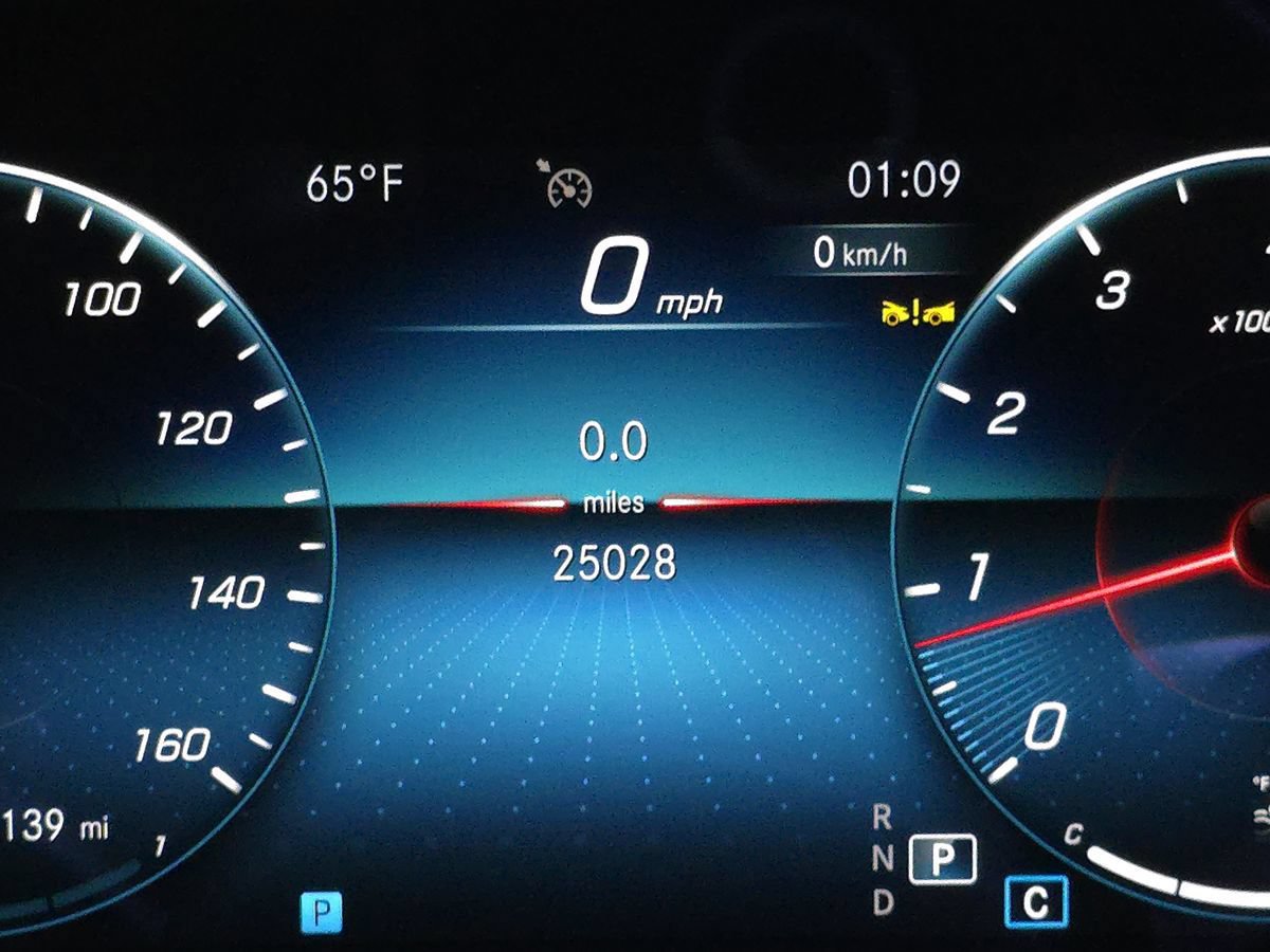 Used 2023 Mercedes-Benz E 350 4MATIC Sedan image 32