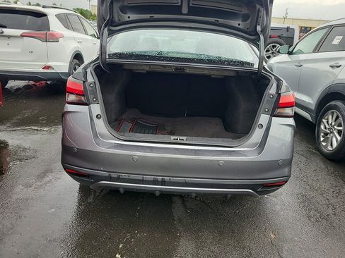 Used 2020 Nissan Versa SV FWD image 13