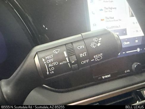 Used 2025 Lexus RX 350 FWD w/ Accessory Package image 31
