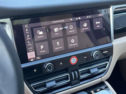 New 2026 Porsche Macan AWD/4WD image 26