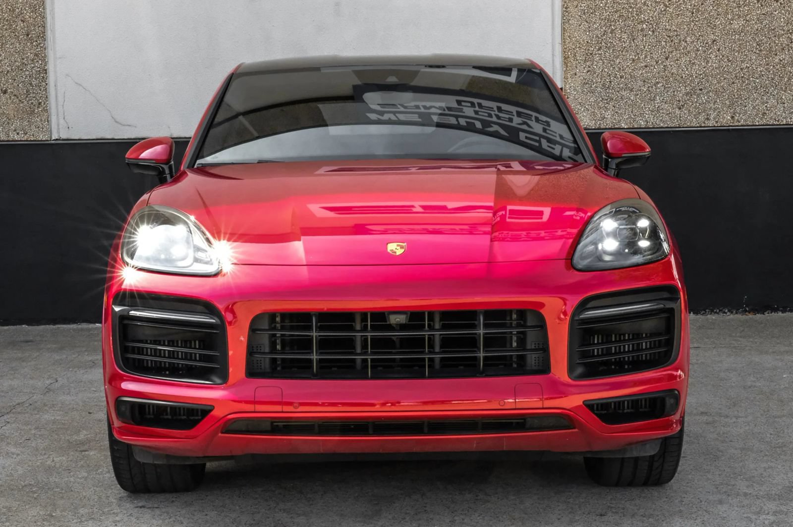 Used 2022 Porsche Cayenne GTS AWD/4WD image 4