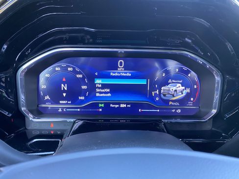 Used 2024 Chevrolet Silverado 2500 High Country w/ High Country Premium Package image 22