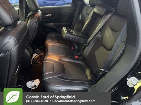 Used 2019 Jeep Cherokee Latitude Plus image 11