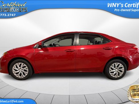 Used 2018 Toyota Corolla LE FWD image 9