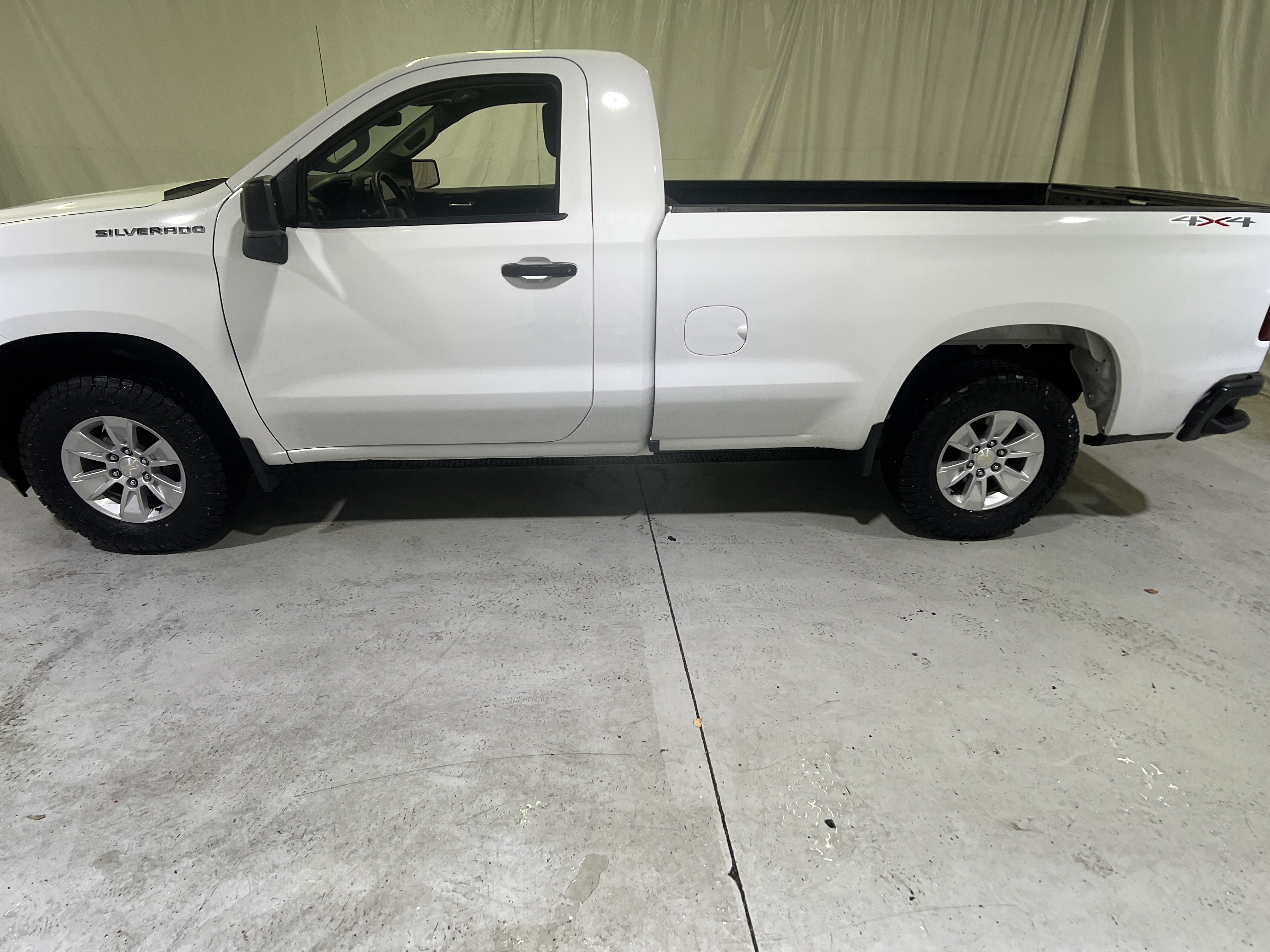 Used 2020 Chevrolet Silverado 1500 W/T w/ WT Value Package AWD/4WD image 7