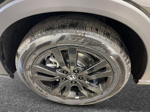 New 2026 Honda HR-V Sport image 12