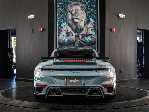 Used 2022 Porsche 911 Turbo S image 9