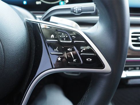 Used 2025 Mercedes-Benz GLE 350 4MATIC w/ AMG Line Exterior image 27