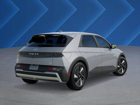 New 2026 Hyundai Ioniq 5 SE AWD/4WD image 4