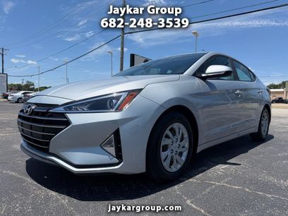 Used 2020 Hyundai Elantra SE w/ Cargo Package (C1)
