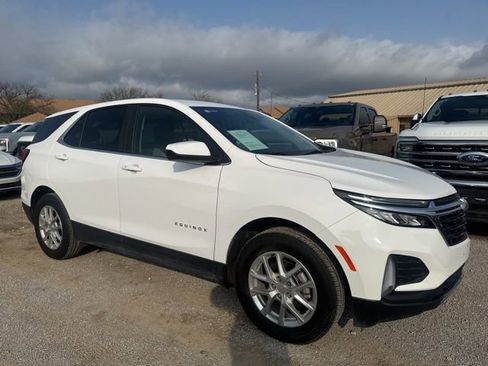Used 2024 Chevrolet Equinox LT image 8