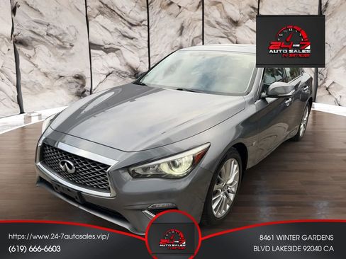 Used 2019 INFINITI Q50 Luxe image 2