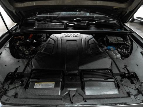 Used 2017 Audi Q7 3.0T Prestige w/ Prestige Package image 52