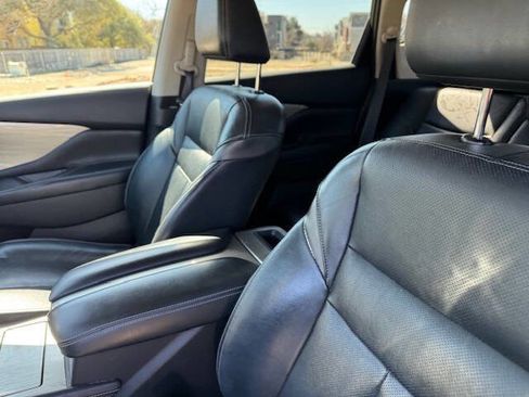Used 2015 Nissan Murano Platinum w/ Platinum Technology Package FWD image 38